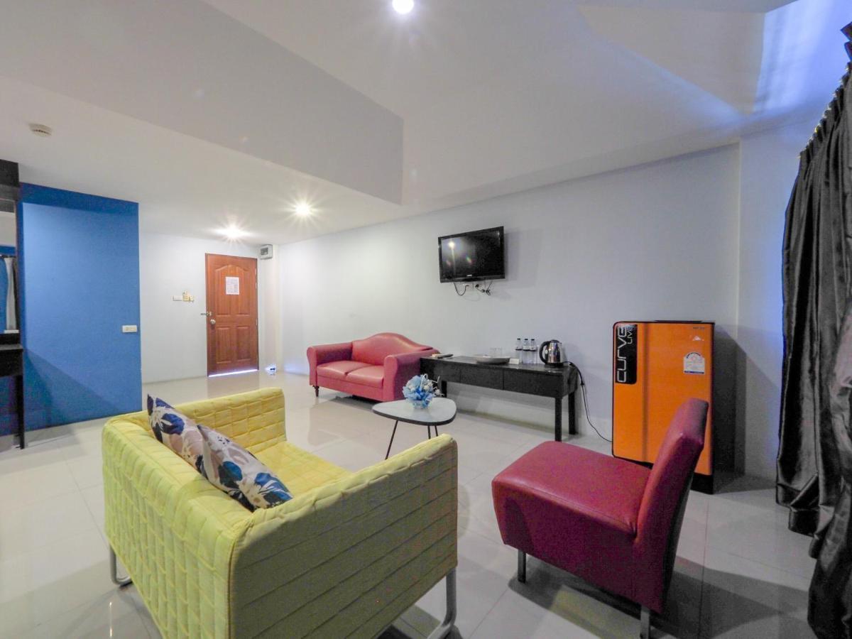 Oyo 75367 Ud Pattaya Hotel Bang Lamung Luaran gambar