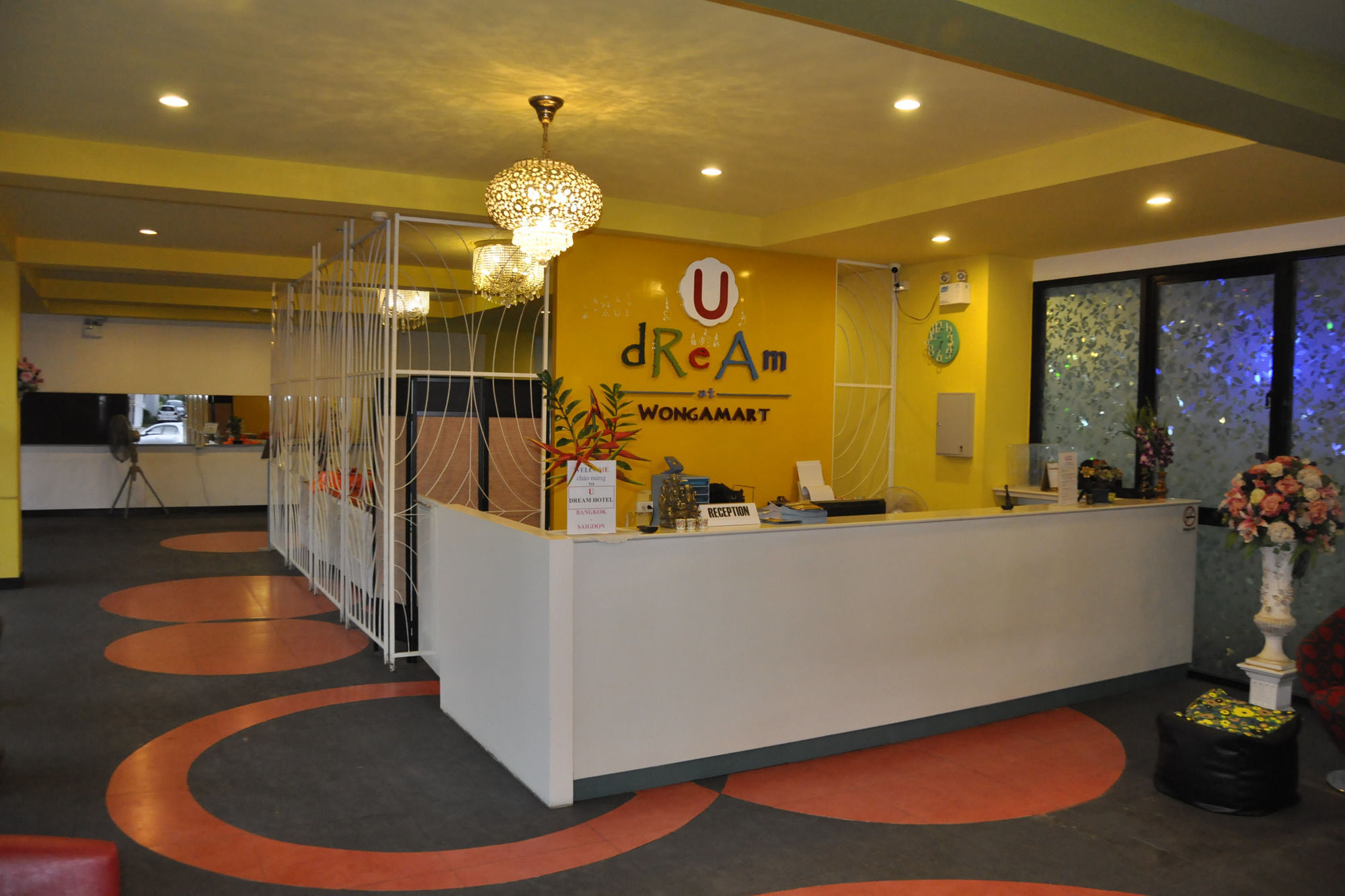 Oyo 75367 Ud Pattaya Hotel Bang Lamung Luaran gambar