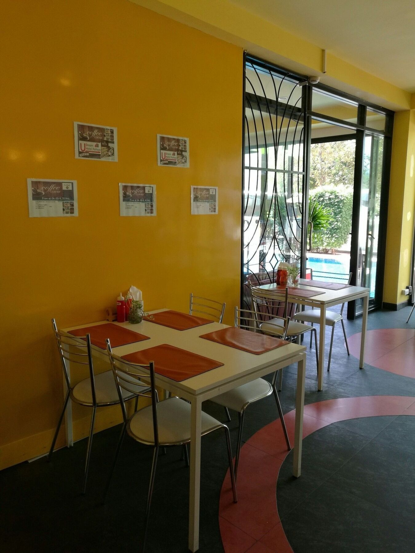 Oyo 75367 Ud Pattaya Hotel Bang Lamung Luaran gambar